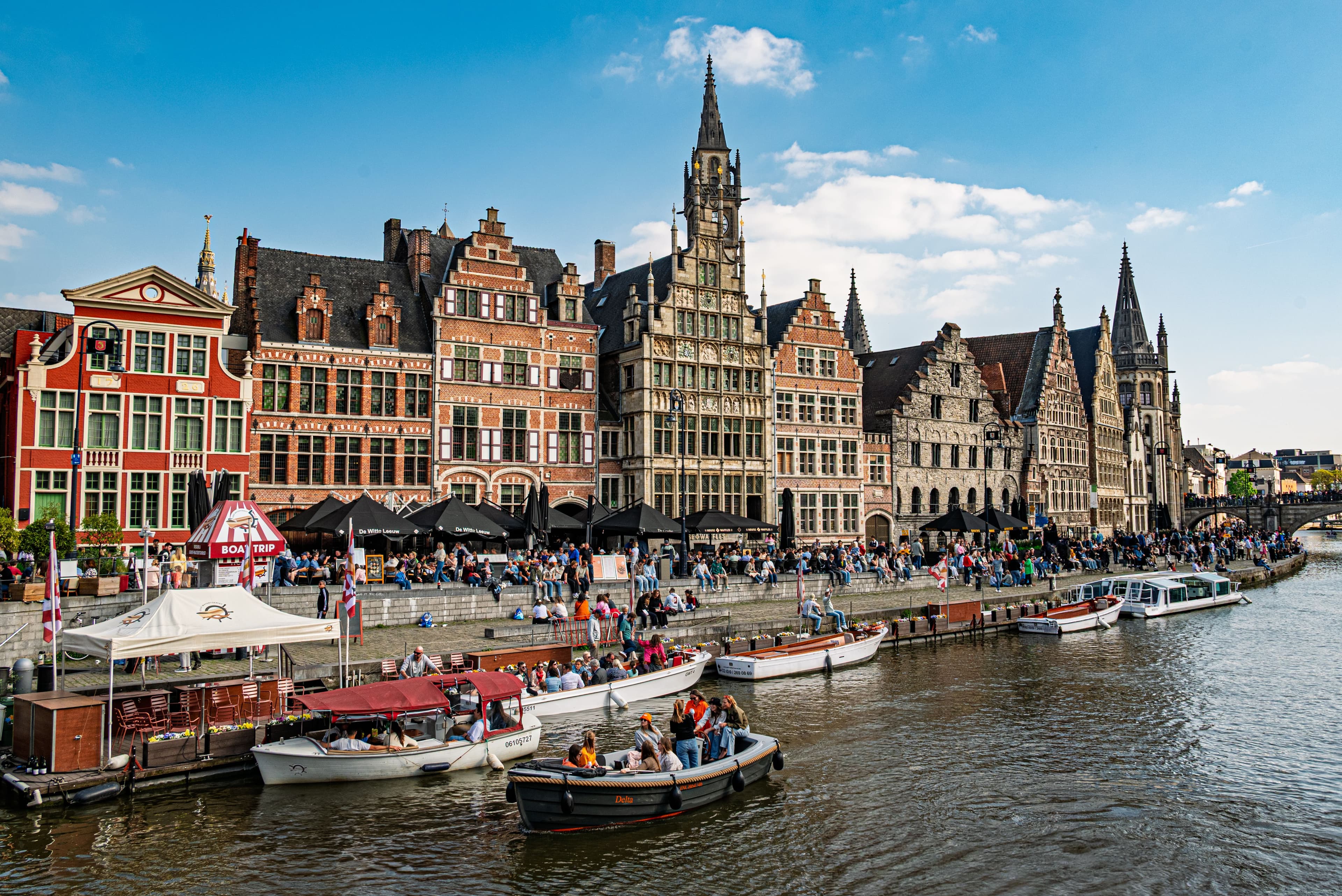 België